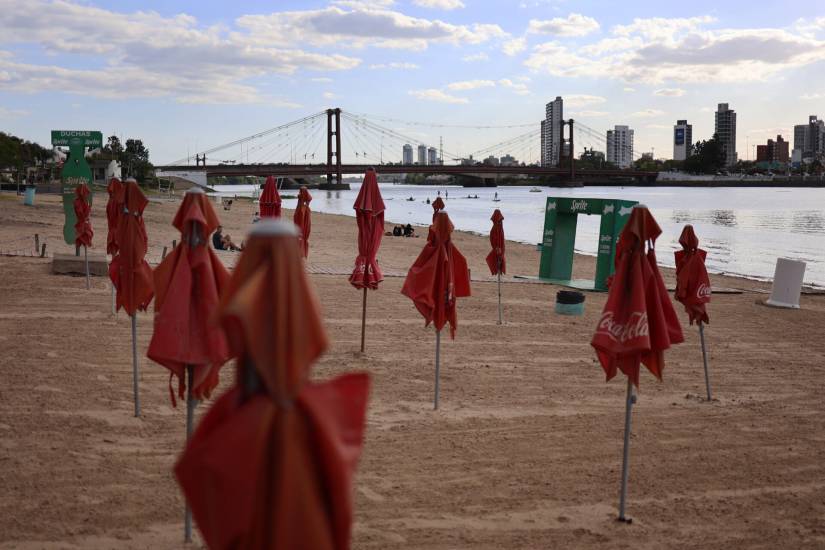La ciudad prepara sus playas para la temporada estival y para los juegos Suramericanos