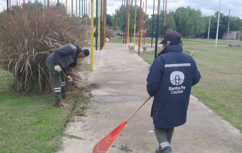 Barrio Pompeya: la Municipalidad completó el ripiado de más de 70 calles y puso en valor la plaza