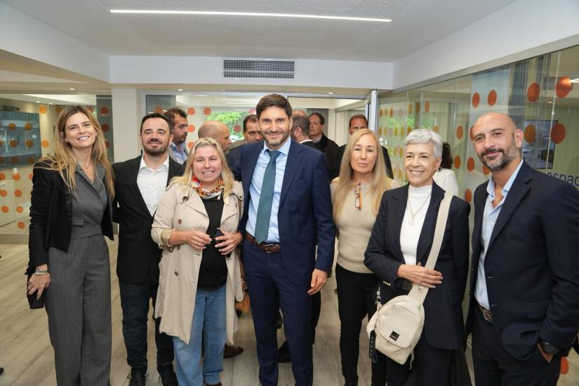 Pullaro inauguró una embajada comercial y productiva de Santa Fe en CABA para impulsar negocios y vínculos institucionales