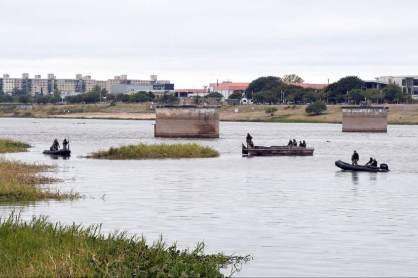 La Municipalidad coordina un plan de trabajo para retirar los embalsados de la Laguna Setúbal