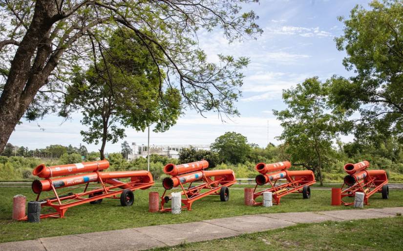 Fenómeno de El Niño: Provincia entregó cuatro bombas extractoras de agua en el norte santafesino