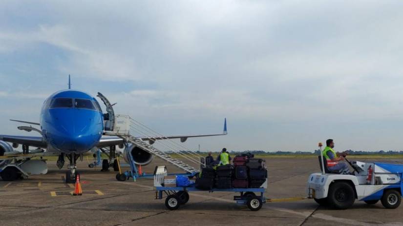 Luego de 20 años, el aeropuerto Sauce Viejo volvió a conectarse con Brasil