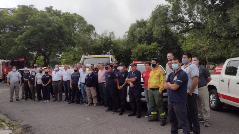 Brigadistas santafesinos colaboran en el combate de los incendios en Corrientes y Misiones