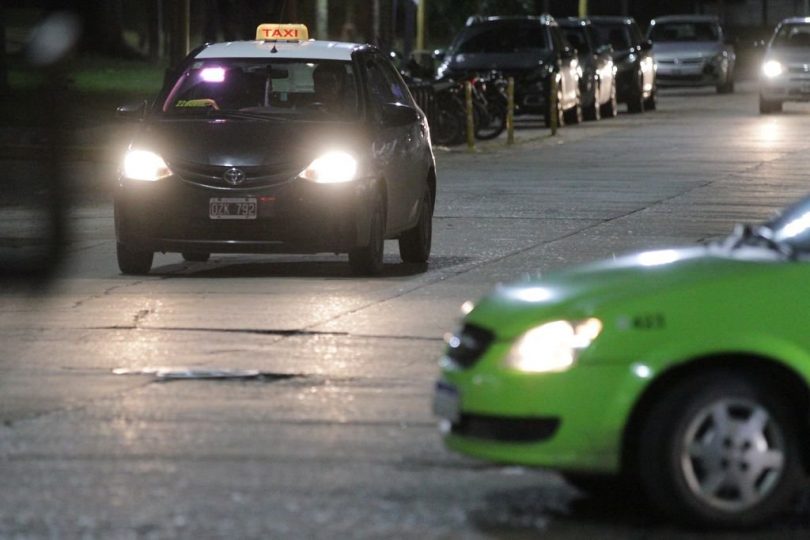 Se aprobaron medidas para el servicio de taxis y remises