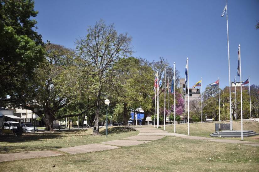 La Municipalidad licitó la recuperación de la Plaza de las Banderas