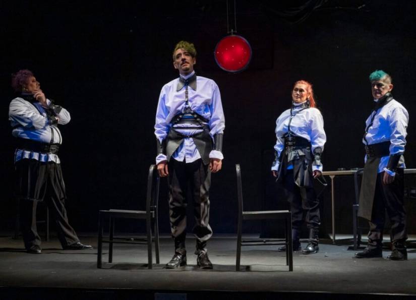 “La confesión de Molière” + “2051 Odisea del exteatro”