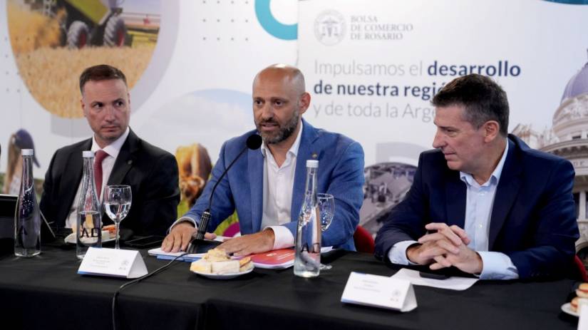 Provincia presentó en la Bolsa de Comercio de Rosario el proyecto de Circuito de Ingreso a Puertos ante entidades del sector
