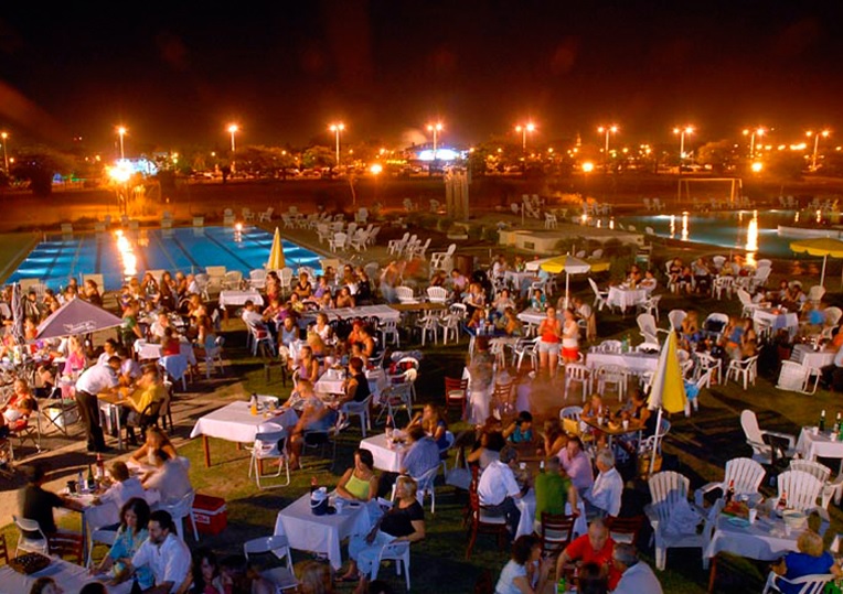 Patio Cervecero y Shows en vivo en el Predio UNL - ATE