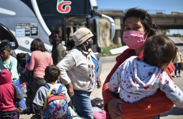 La Municipalidad ayudó a regresar a Chaco a otros 49 integrantes de la comunidad Qom