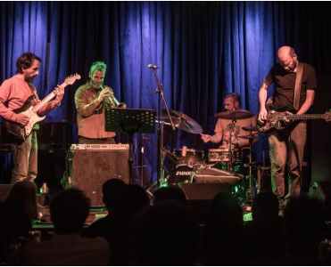 El under en mayo: The Ivonne Van Cleef Orquesta