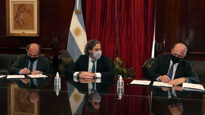 Perotti firmó un convenio histórico con el Banco Nación para otorgar financiamiento a los sectores productivos de la provincia